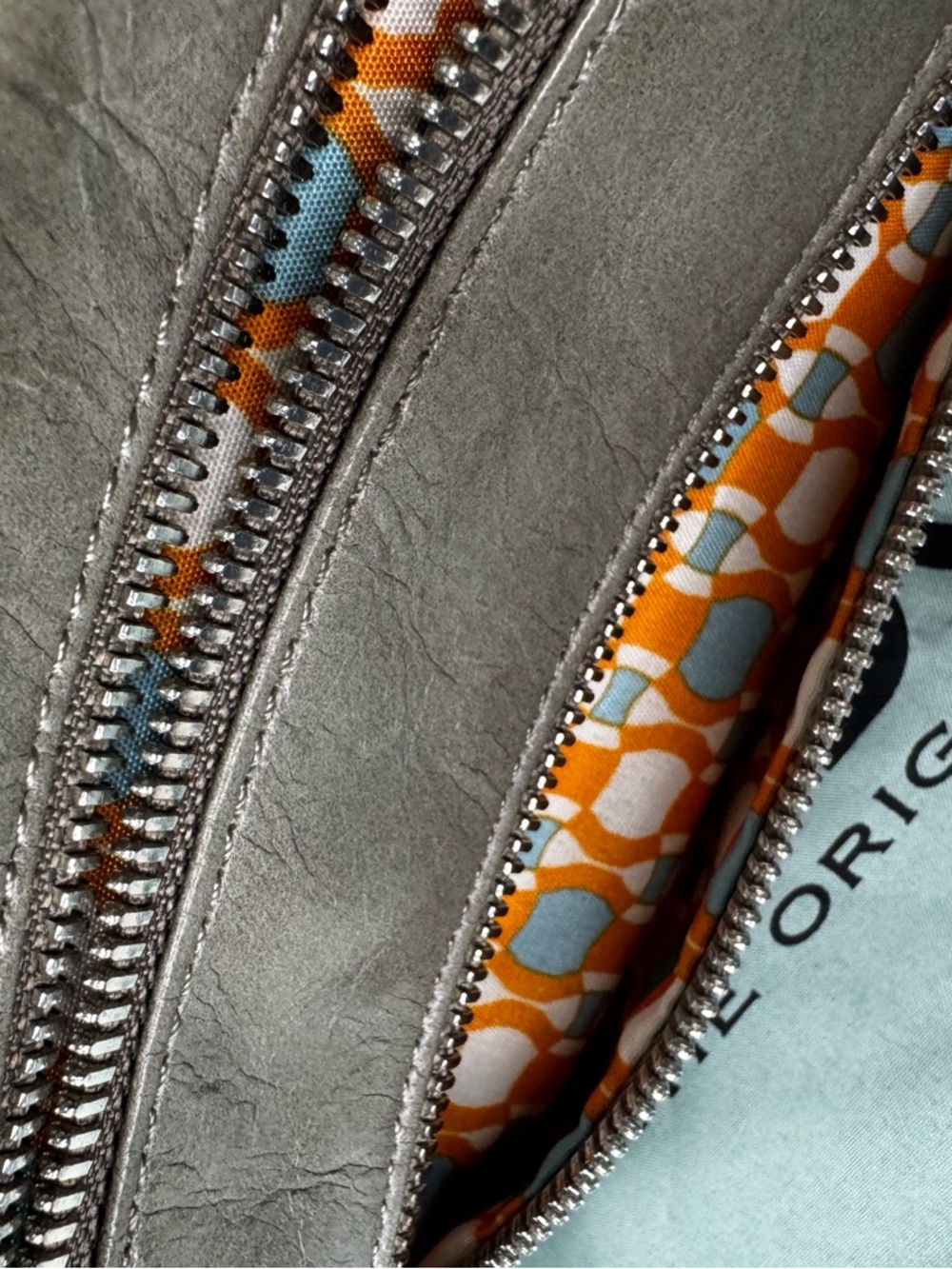 HOBO Grey Pouch Lined Crossbody w/ Dust Bag - Picture 4 of 9
